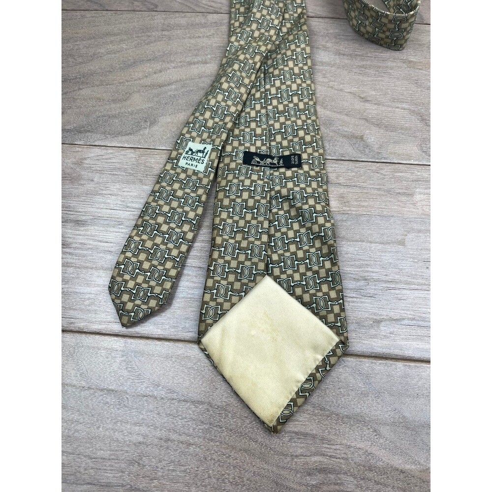 Hermes Men's Tie Brown Silk Patterned Classic Luxury Designer - Picture 2 of 3